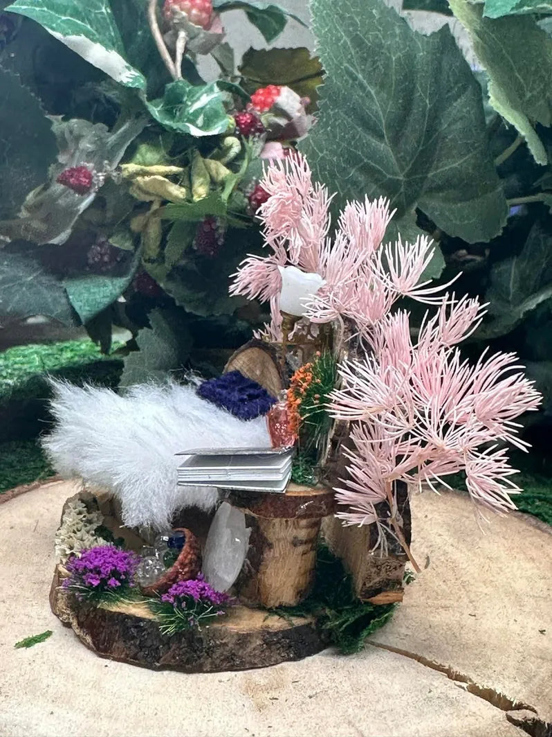 Fairy Bedroom Set With Adorable Accents And Fluffy Bed Fluffy Bedding Fluffy Bed For Cats