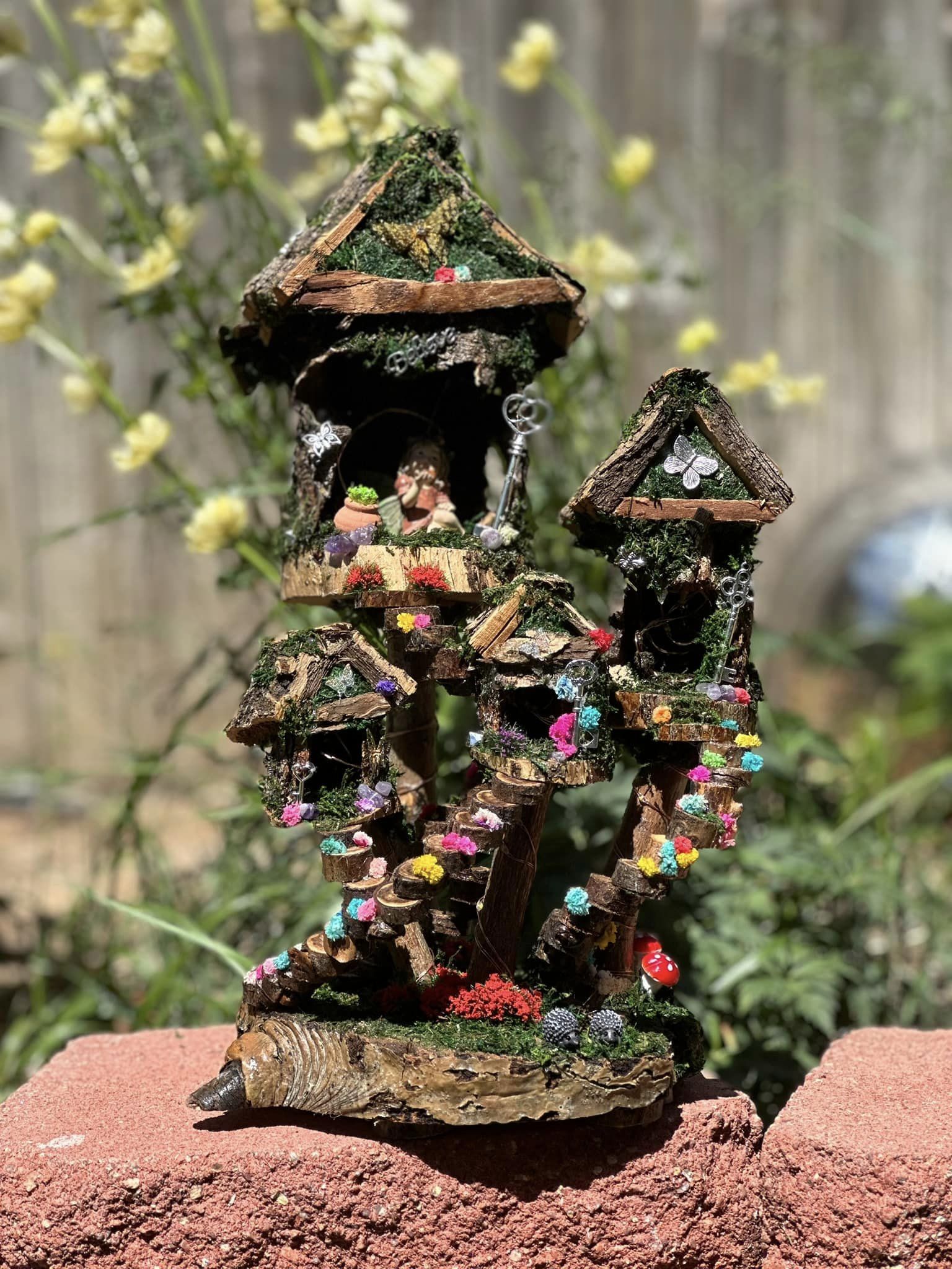 How to build a fairy house – Extreme Fairy Houses